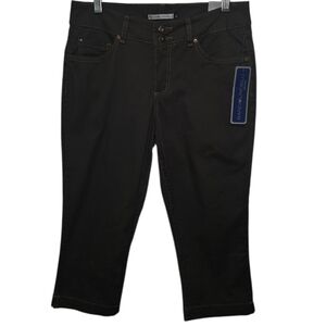 NWT BandolinoBlu Denim Arrowwood Double Button Boheme Strech Capri Pants